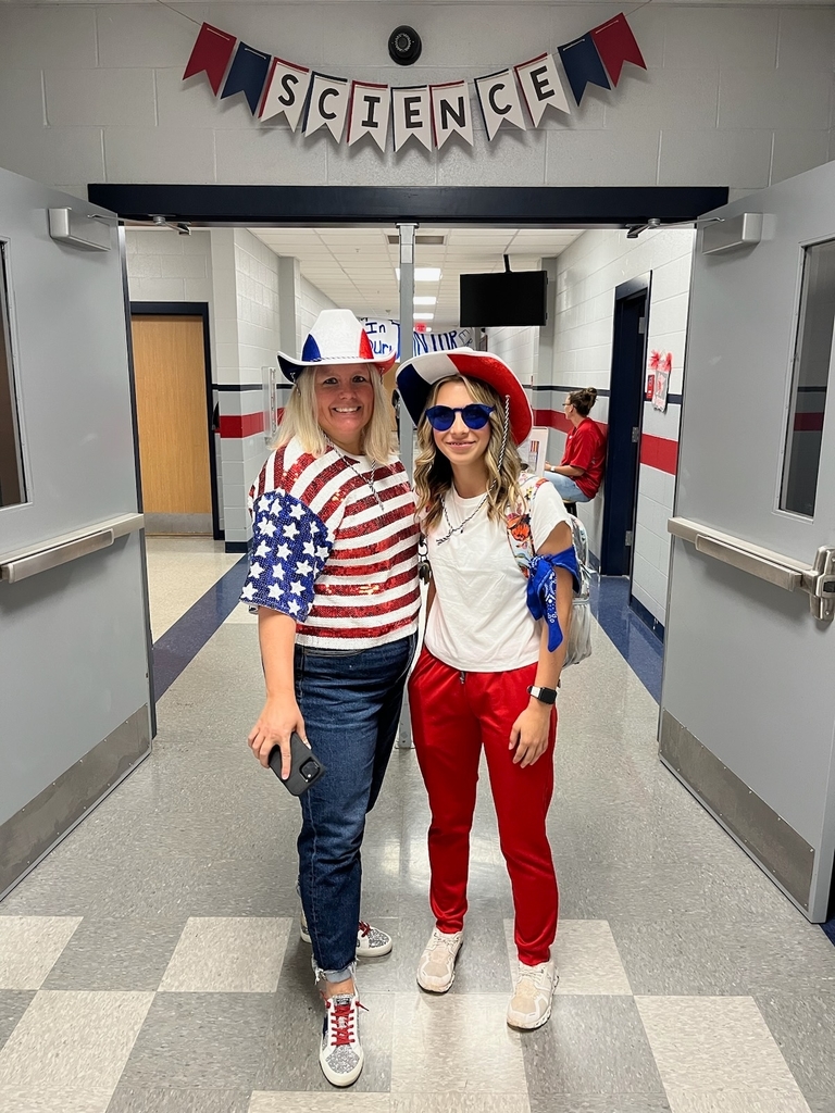 Born in the USA - students and staff are in their ref, white, and blue today! #NDHS4L